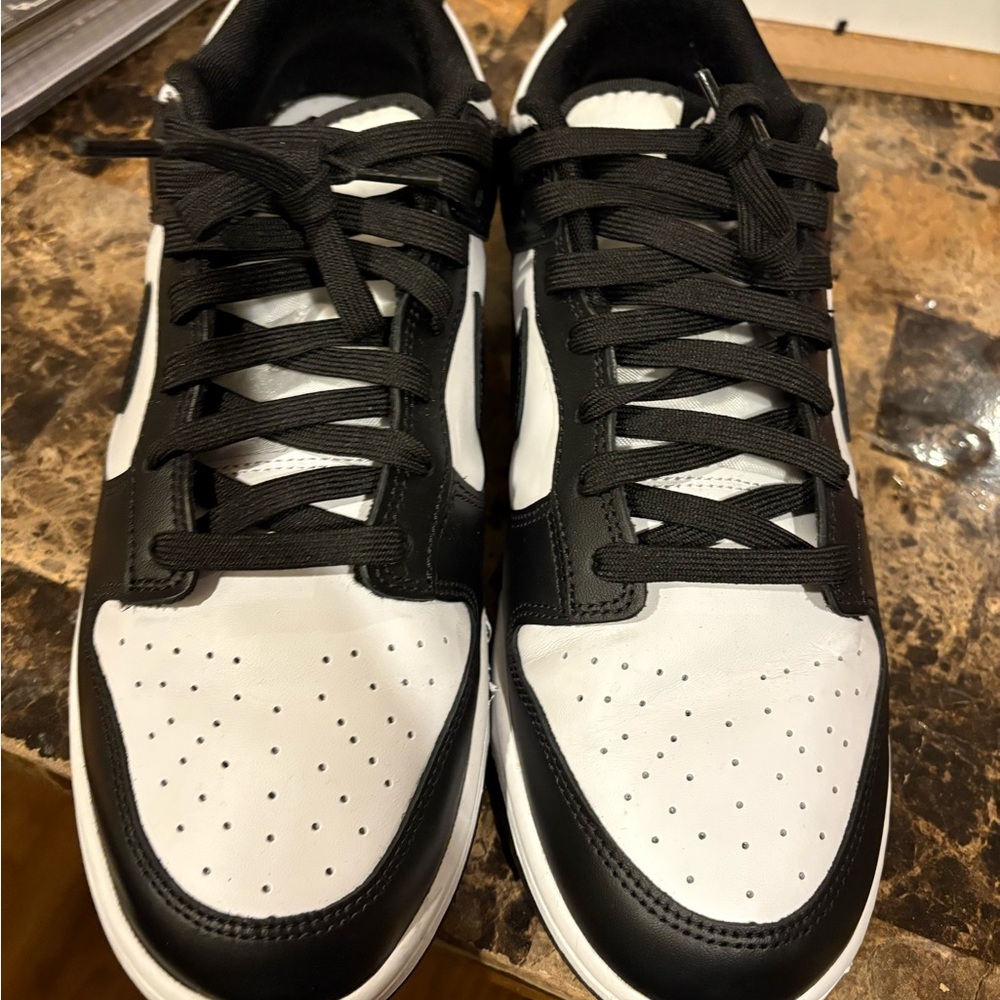 Nike panda dunks worn 3 times